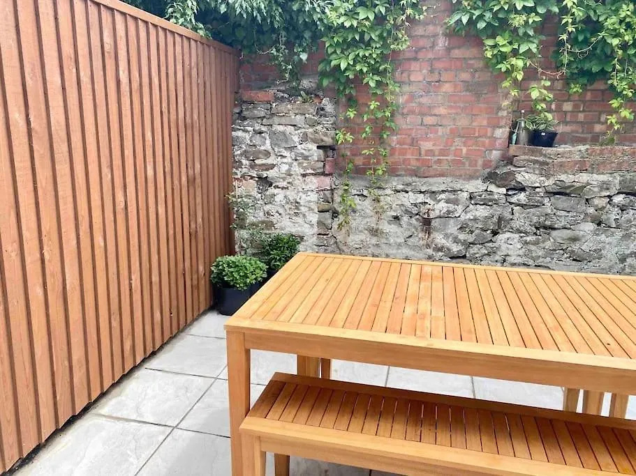 Holiday home Swansea City Centre - 4 Bed Townhouse